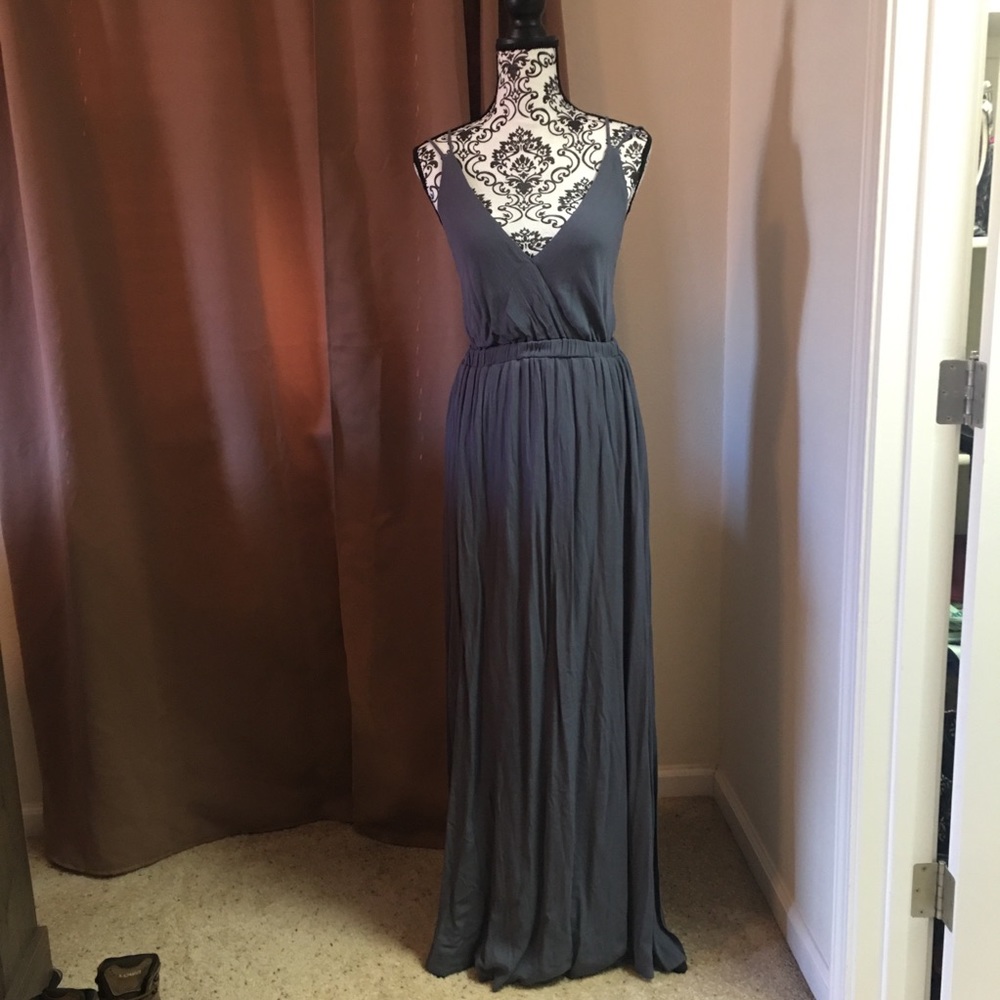 Lulu’s Grey Maxi Dress